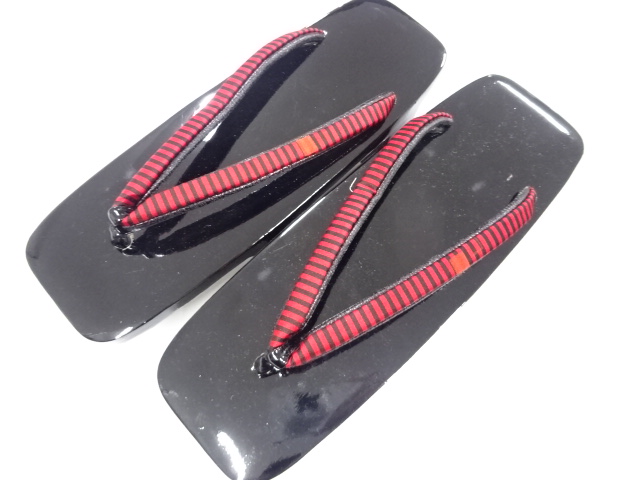 JAPANESE PAULOWNIA GETA / LACQUERED